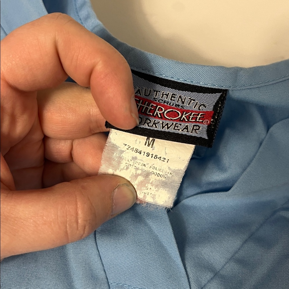 Cherokee Unisex Medium Blue Short Sleeve V Neck Double Pocket Scrub Top - Picture 5 of 6